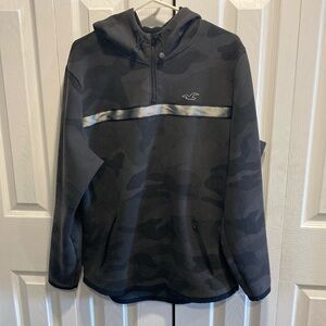 Hollister camo hoodie